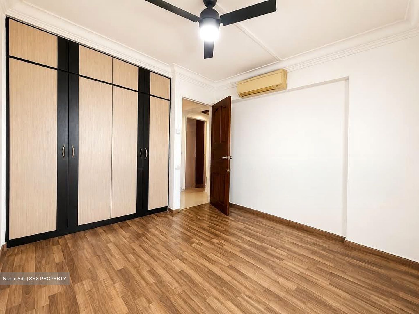 Tampines Street 42 (Tampines), Multi Generation #561209791